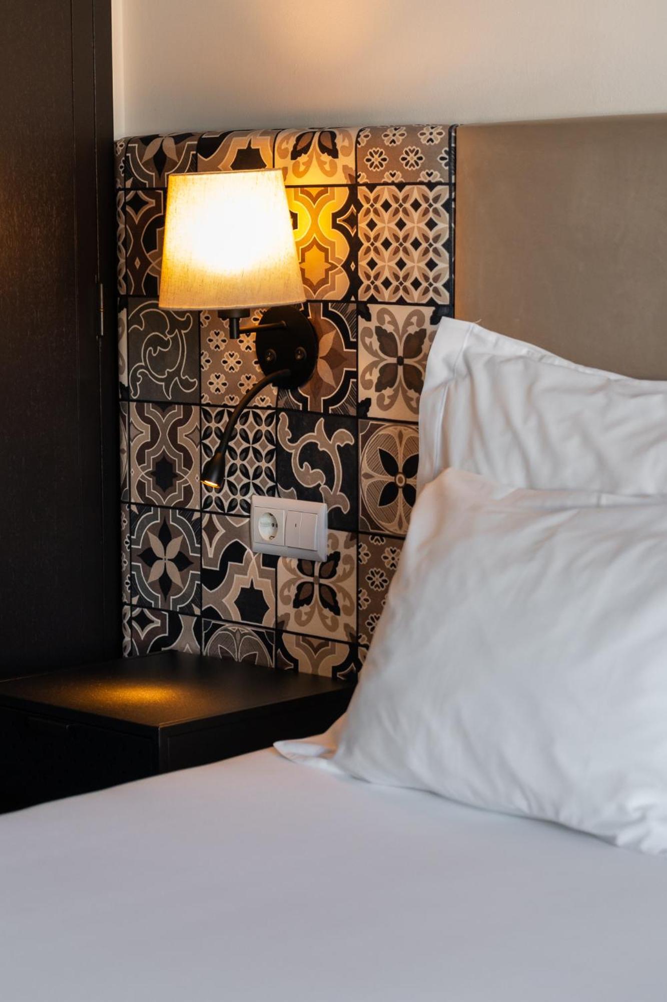Aquahotel โอวาร์ ภายนอก รูปภาพ