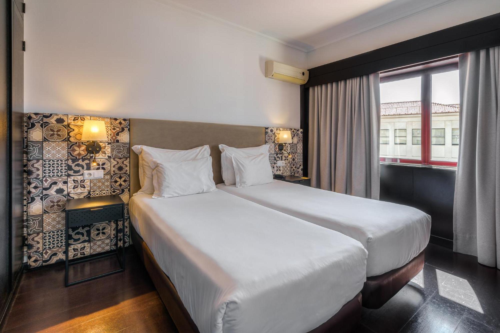 Aquahotel โอวาร์ ภายนอก รูปภาพ