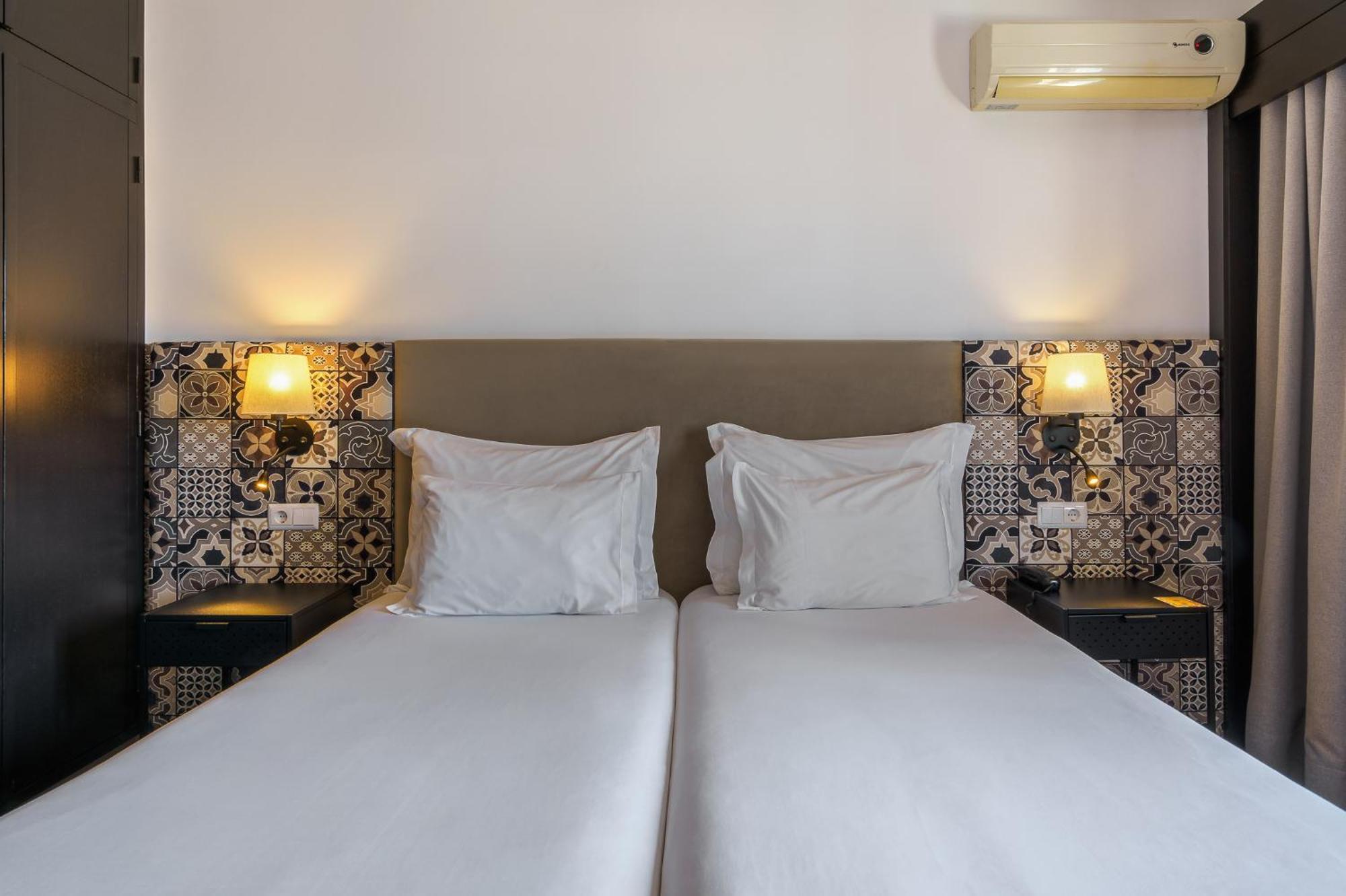Aquahotel โอวาร์ ภายนอก รูปภาพ